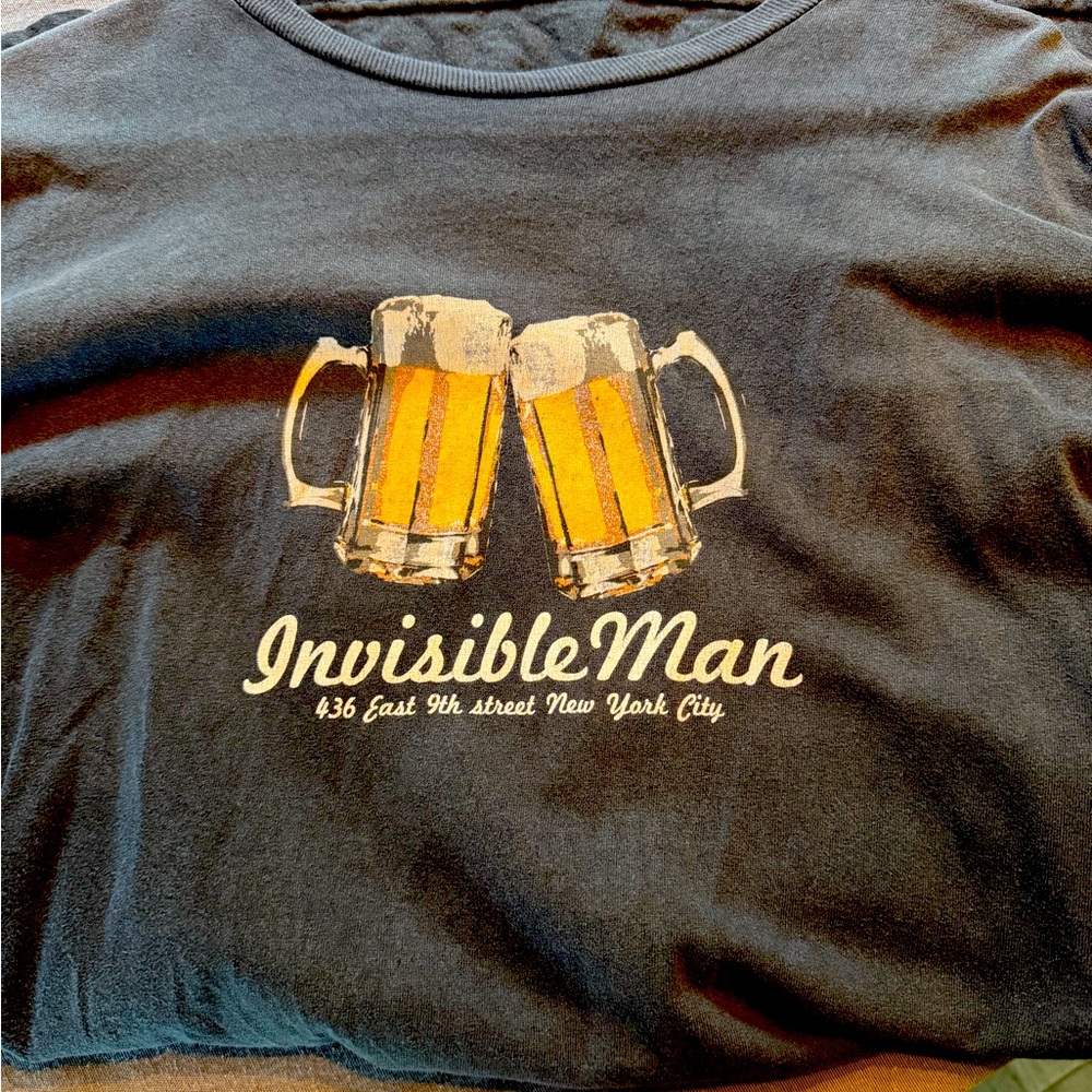 XL Invisible Man NYC streetwear tee